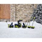 imgi_65_p_1001631456_alt_2021_Family_Snow.jpg